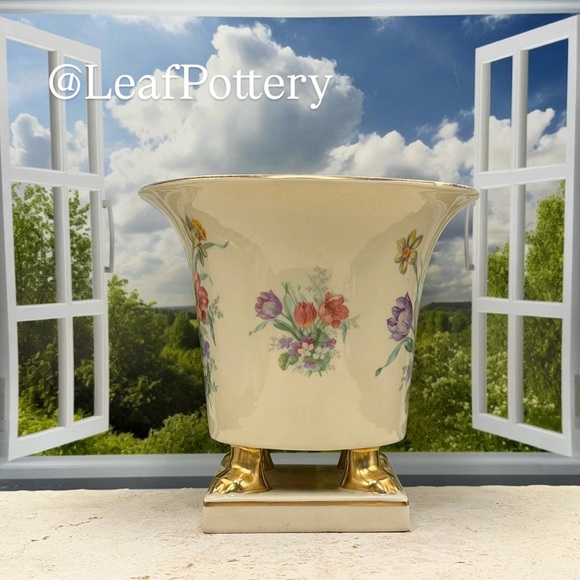 Vintage Footed Floral Cachepot - Gilded Lion Paw Feet Porcelain Planter - Picture 6 of 13